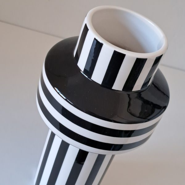 Vaas Retro Zwart Wit - Afbeelding 2